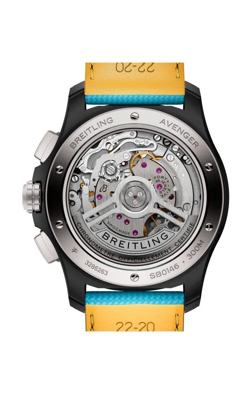 Avenger B01 Chronograph 42 Night 2