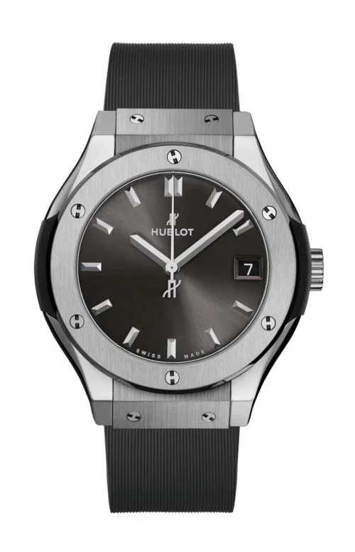 Classic Fusion Racing Grey Titanium 33 Mm